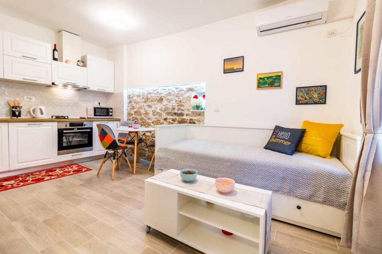 Studio Apartman Mirela Kastel Stafilic Kaštela Εξωτερικό φωτογραφία