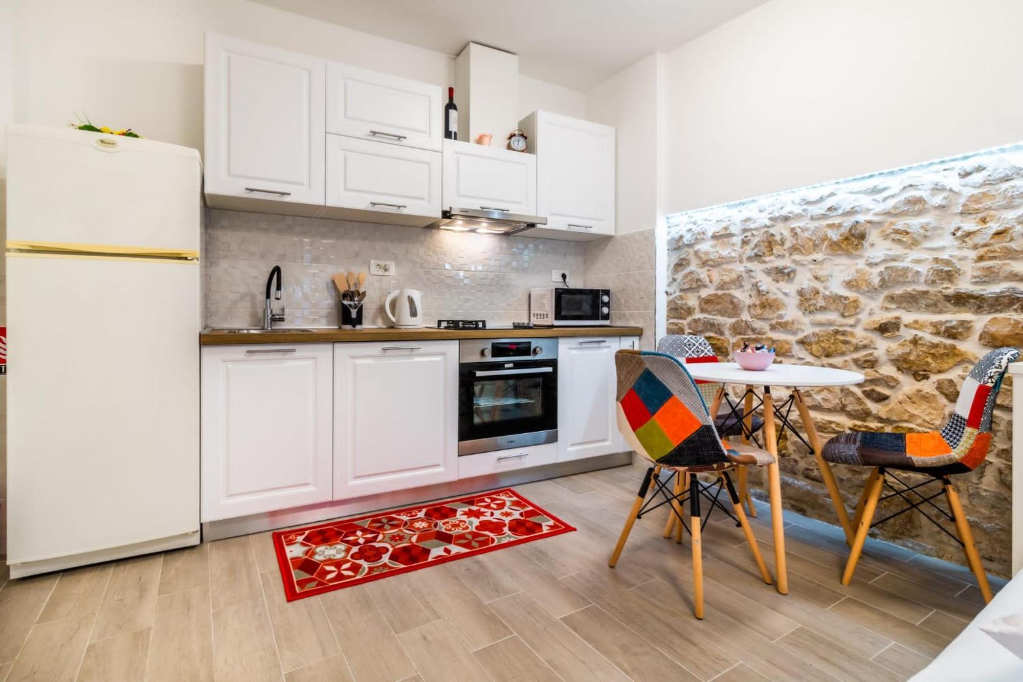 Studio Apartman Mirela Kastel Stafilic Kaštela Εξωτερικό φωτογραφία